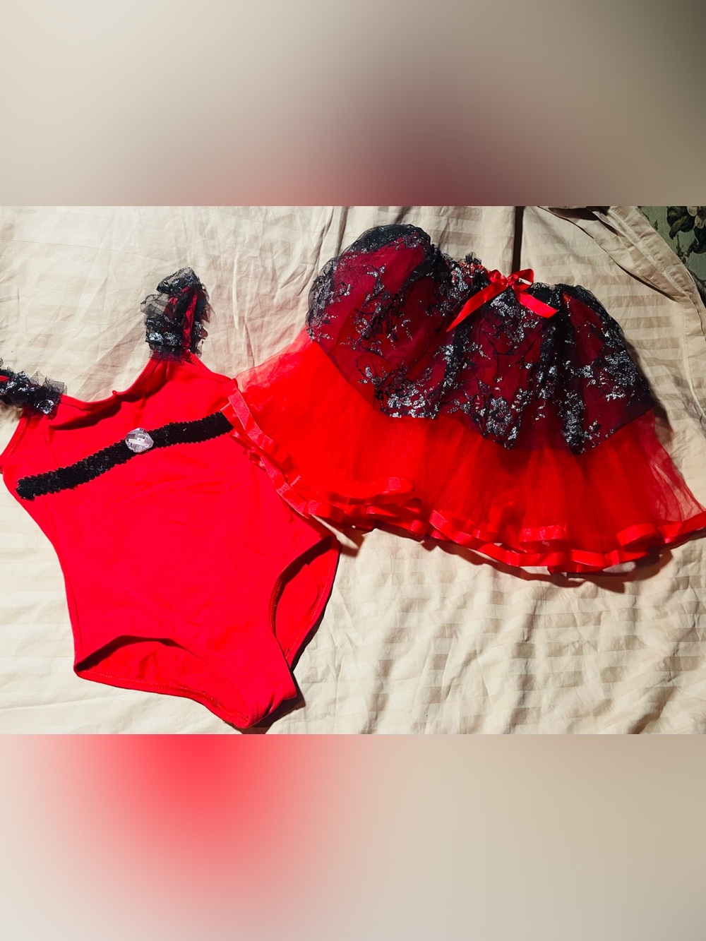 Girls leotard w/ tutu